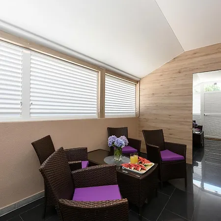 Studio 3m شقة